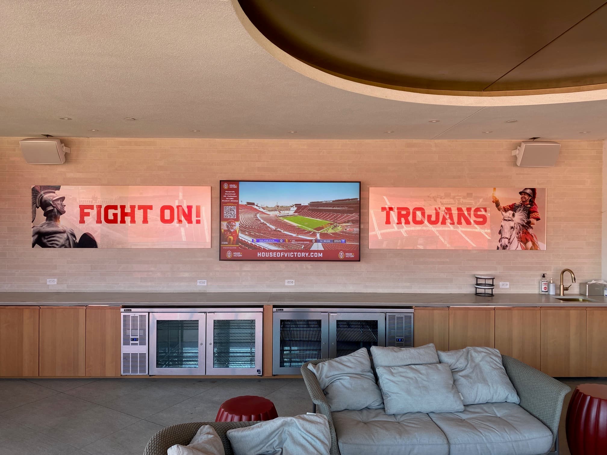 USC case study background USC case study background image