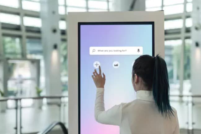Screenplicity: The Simplicity-First Approach to Digital Signage Screenplicity: The Simplicity-First Approach to Digital Signage