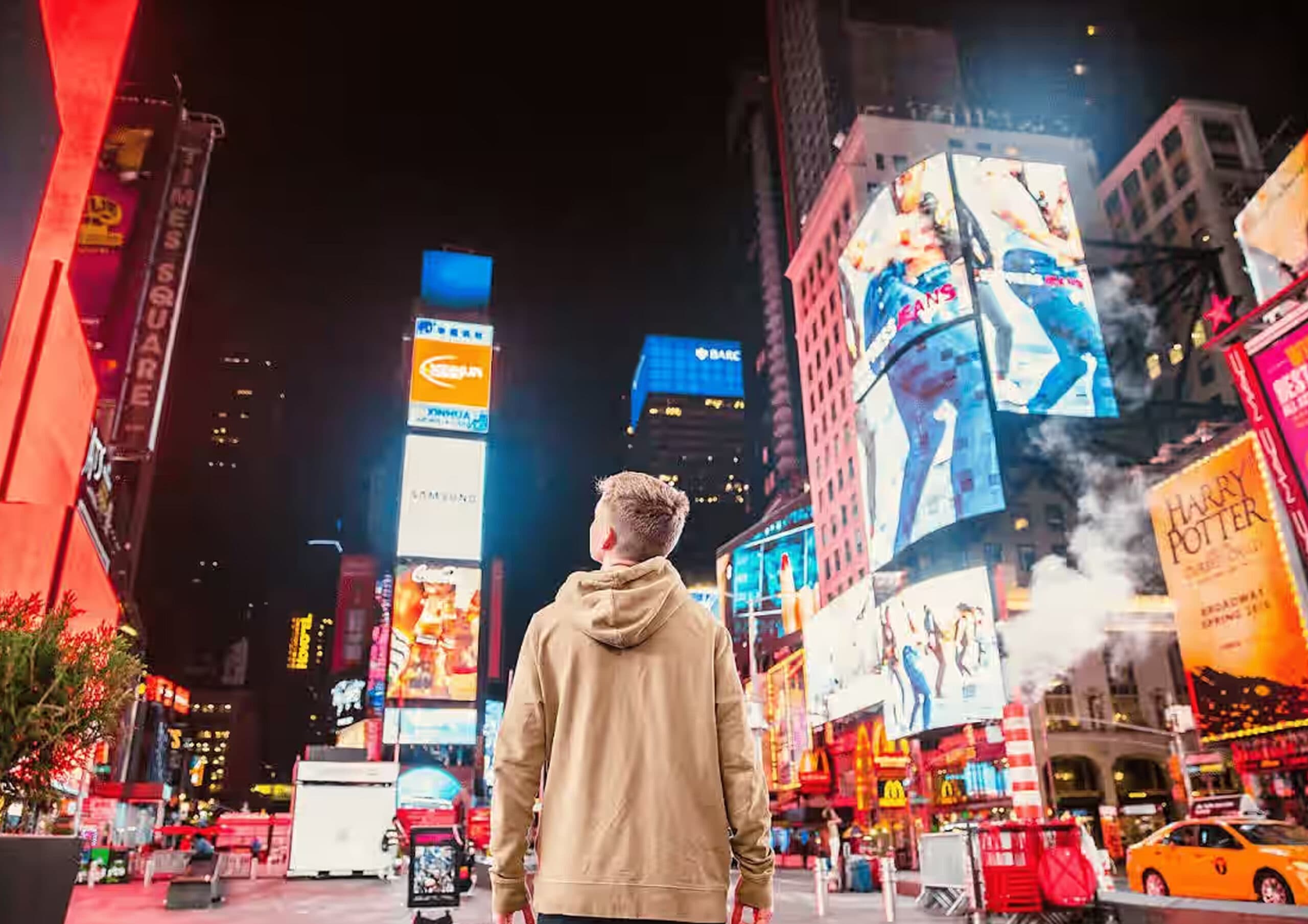 Effortless Digital Signage for Businesses That Care About Their Brand Effortless Digital Signage for Businesses That Care About Their Brand